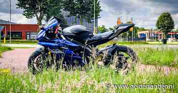 Politieachtervolging eindigt in Groesbeek: motor reed zonder kentekenplaten