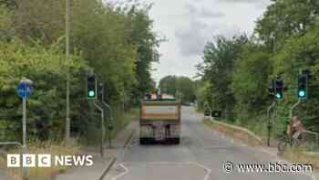 Child in hospital and car driver arrested after crash