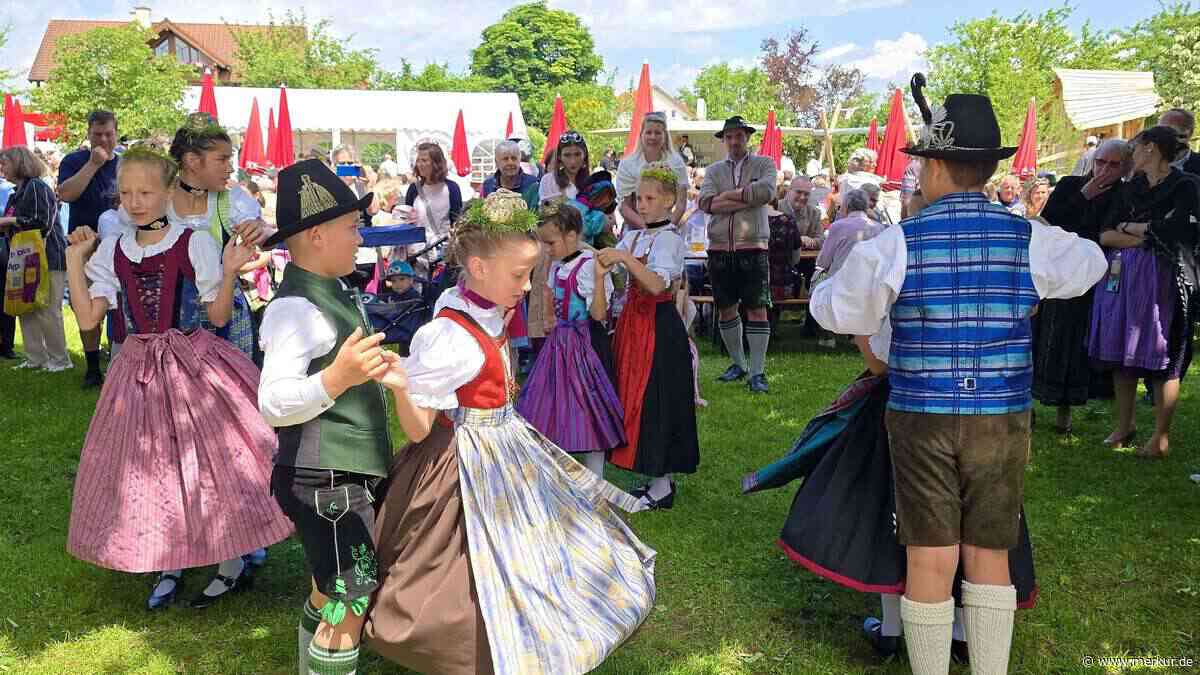 Beim Jubiläum wird klar: In Raisting sind die Einwohner die Stars