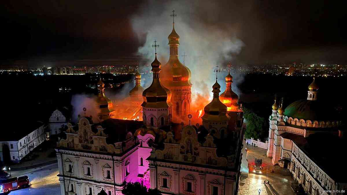 Jahrhundertealtes Weltkulturerbe : Berühmtes Höhlenkloster in Kiew steht in Flammen