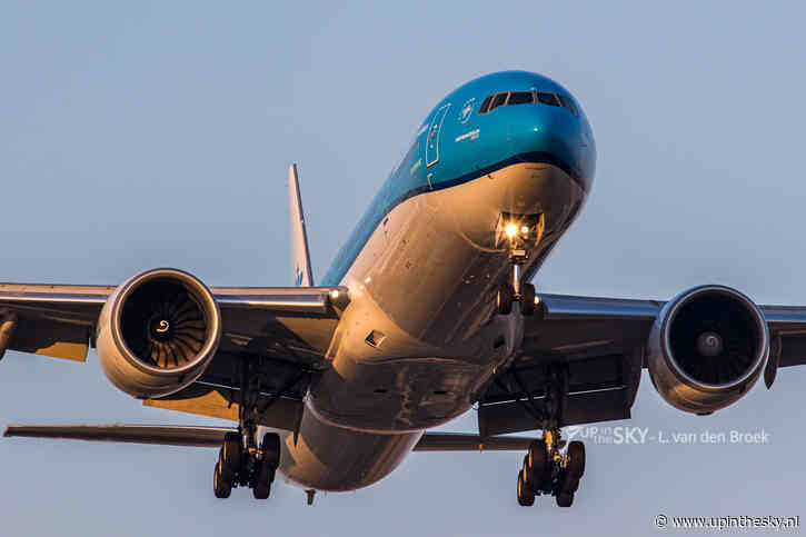 KLM 777 maakt spectaculaire go-around op Schiphol (video)