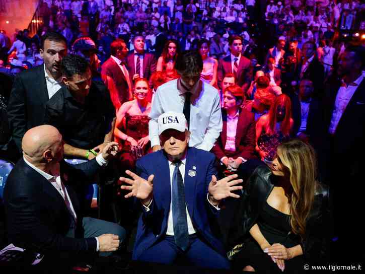 E Trump festeggia gli 80 anni con le arti marziali