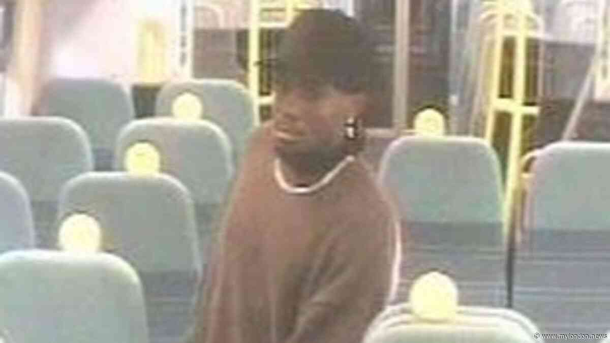 Pervert masturbated at woman on Croydon train