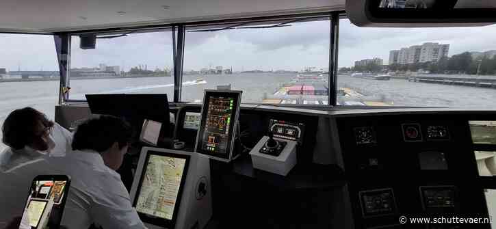 Nieuwe trackpilot-functies getest aan boord van ms Letitia op de Nieuwe Maas