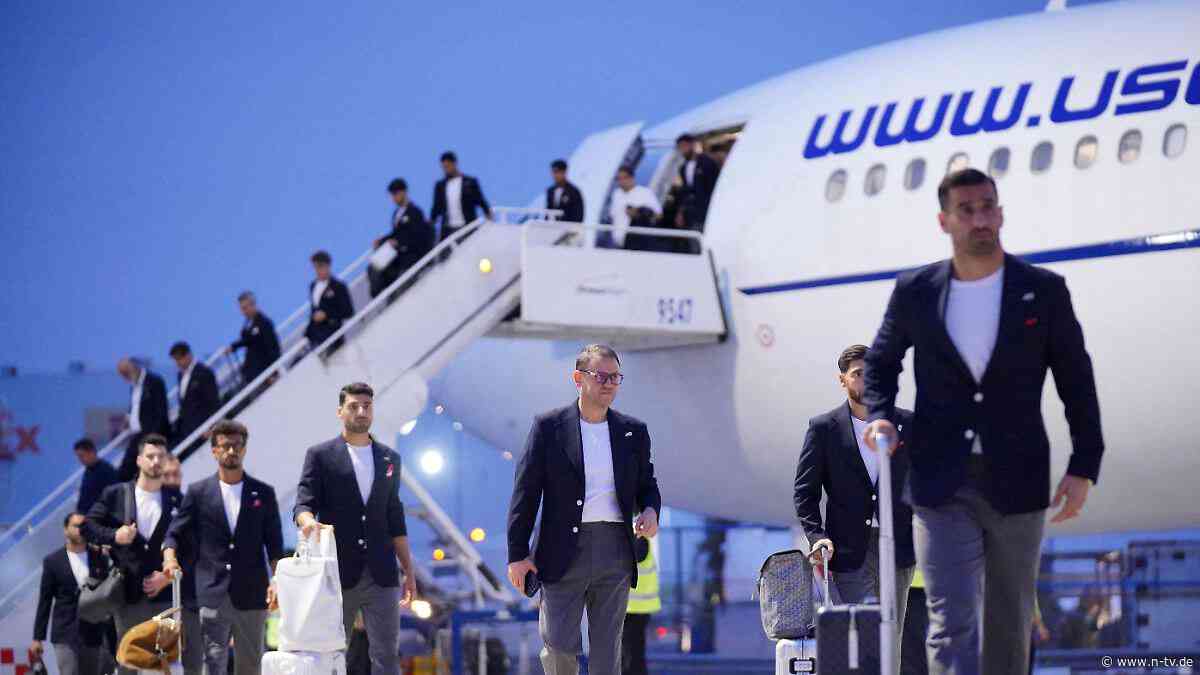 Protest-Frage abgewürgt: Entgegen den WM-Absprachen: Iran reist früher in USA ein