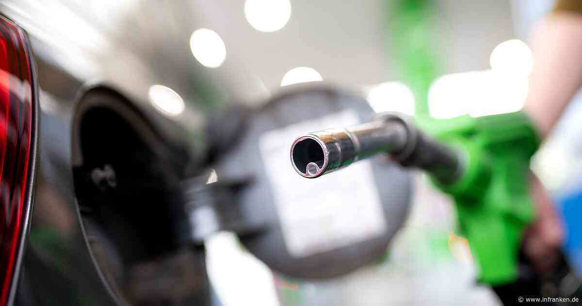 Spritpreise fallen - ADAC: Nicht schnell genug