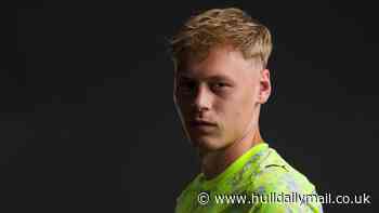 Hull City have ‘opened talks’ for £12.5m World Cup goalkeeper