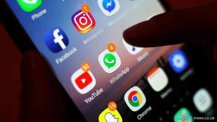 All the unanswered questions as Starmer bans under-16s from social media