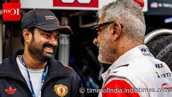 Director Vijay hails Ajith’s racing feat