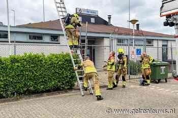 Brandweer rukt uit voor brandmelding bij tennisvereniging