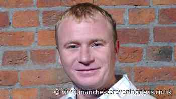 Coronation Street's Ashley Peacock legend returns to Manchester stage alongside Helen Flanagan