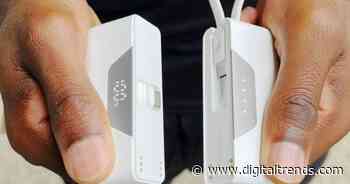 Nimble’s SharePower breaks in half, and it’s the coolest power bank idea I’ve ever seen