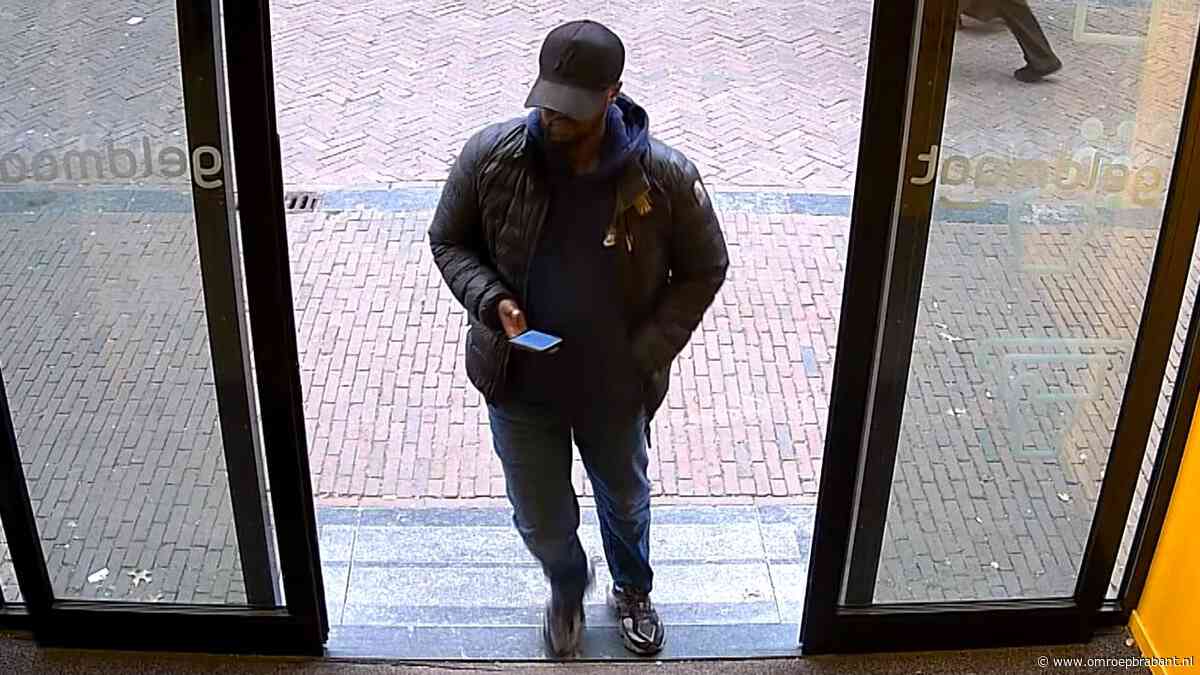 Vrouw in Haren opgelicht: man pint duizenden euro's van haar rekening