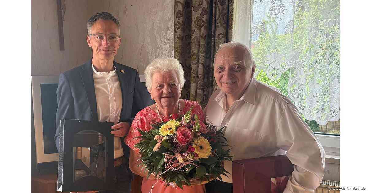 Dettelbach: Ehepaar feiert besonderes Jubiläum - Bürgermeister gratuliert