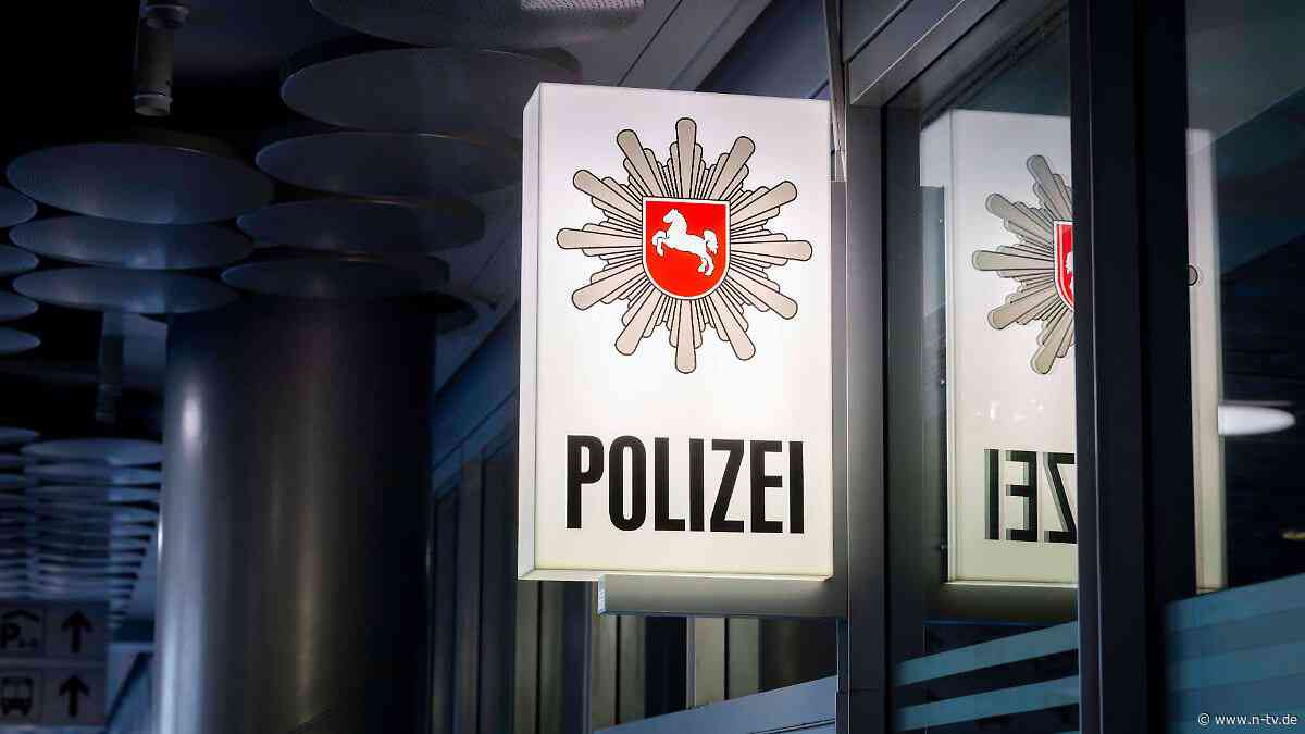 "Vorwürfe beschädigen Vertrauen": Fünf Polizisten in Hannover vorläufig suspendiert