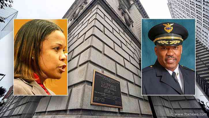Federal judge who had sex in chambers apologizes to former clerk as impeachment push ramps up