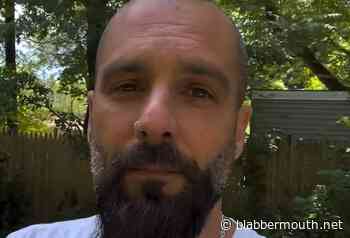 KILLSWITCH ENGAGE's JESSE LEACH: 'I Can't Hate On METALLICA. They're The Forefathers Of All Of This Stuff.'