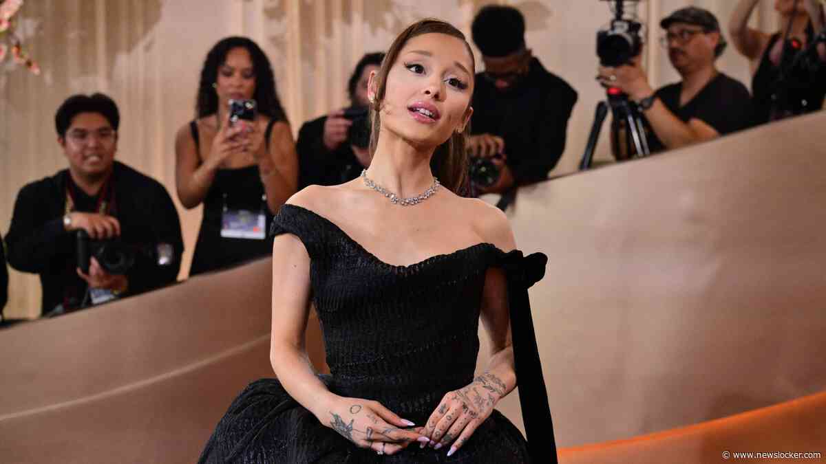 Ariana Grande in tranen tijdens optreden in Los Angeles