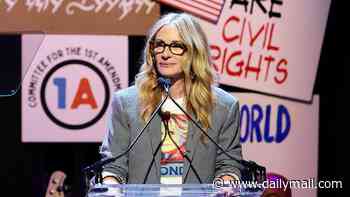 Julia Roberts trashes Trump alongside Jane Fonda and Joy Reid at resistance event counterprogramming to president's UFC match