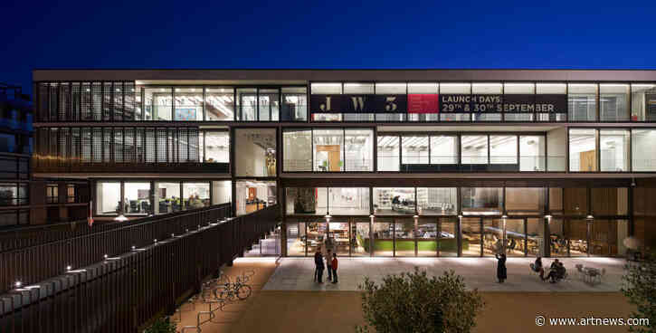 London’s Jewish Museum Reopens in Temporary Location After Three Years