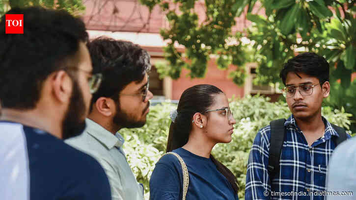 Ahead of retest, NEET glitches trouble students; two nabbed for promising paper