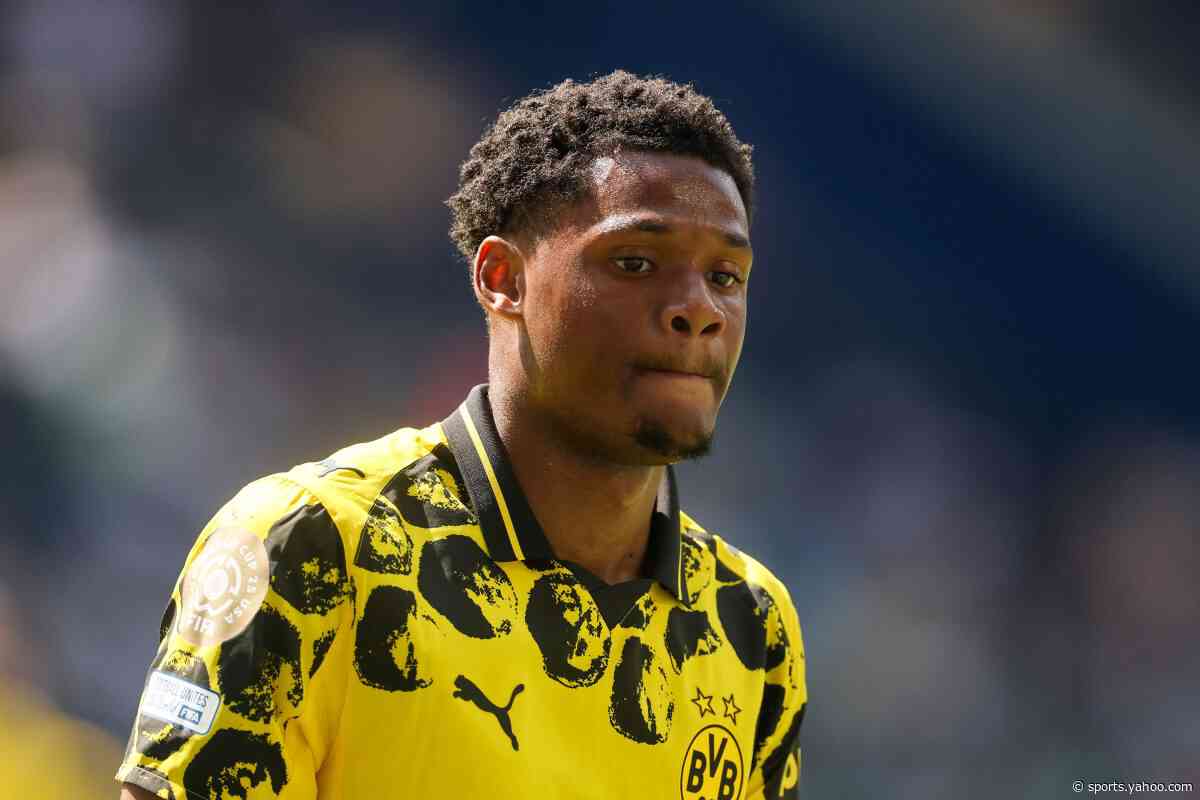 Lyon reach agreement to sign Borussia Dortmund’s Julien Duranville