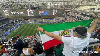 IProtest in USA: Verbotene Fahnen des Widerstands hundertfach im WM-Stadion