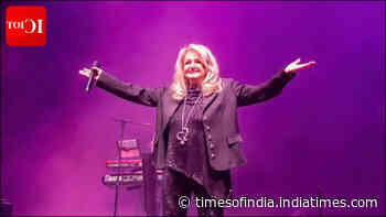Bonnie Tyler wakes up from a coma a month after emergency surgery