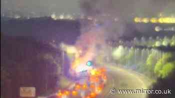 M25 fire LIVE: Lorry blaze blocks busy commuter motorway near Epping as smoke fills sky
