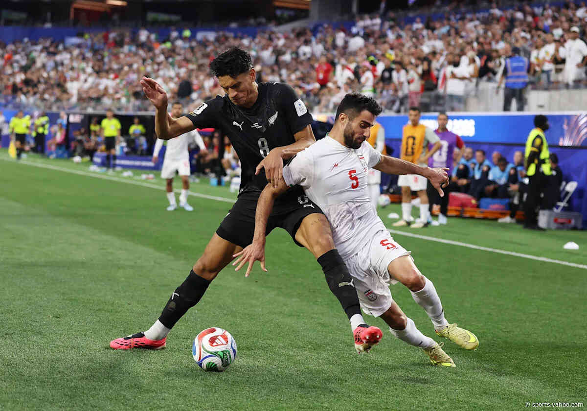 Iran, New Zealand play to 2-2 draw to keep Group G tied up with 1 point apiece
