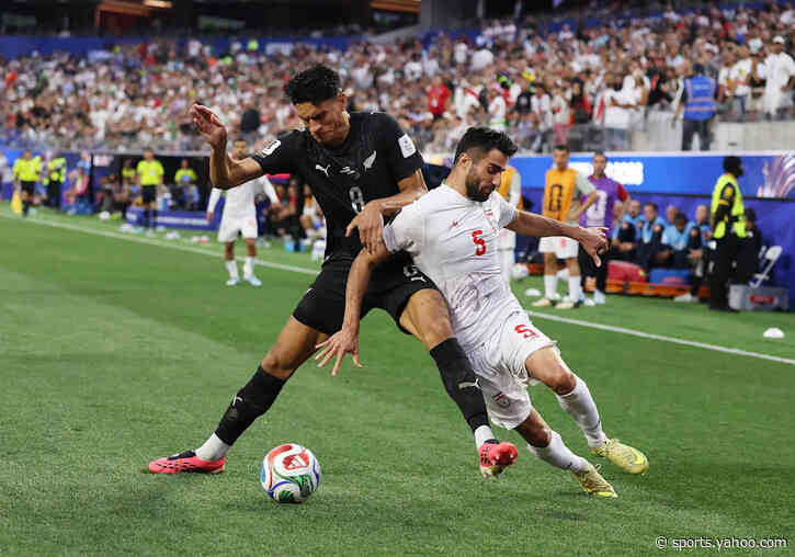 Iran, New Zealand play to 2-2 draw to keep Group G tied up with 1 point apiece