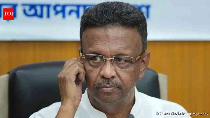 '100% with development': Mamata aide Firhad Hakim praises Suvendu Adhikari amid TMC rebellion