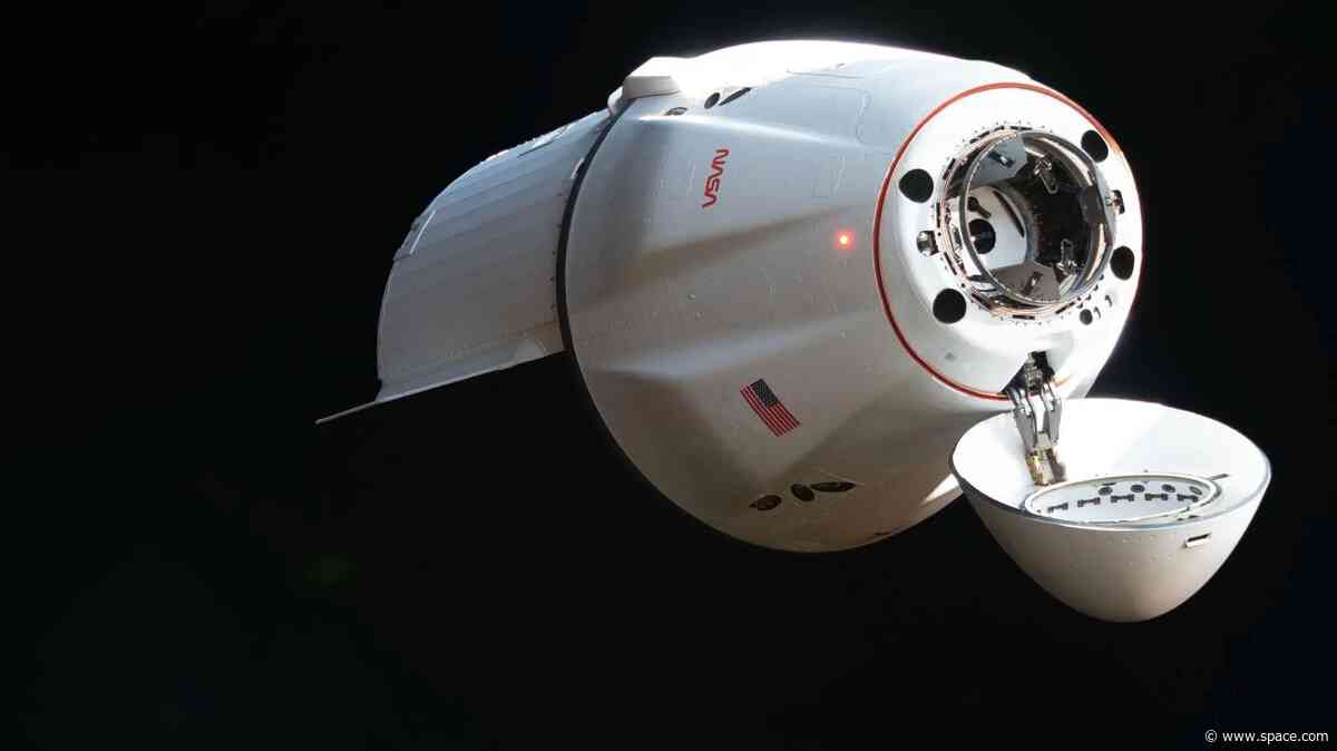 Watch SpaceX Dragon cargo capsule head home to Earth today