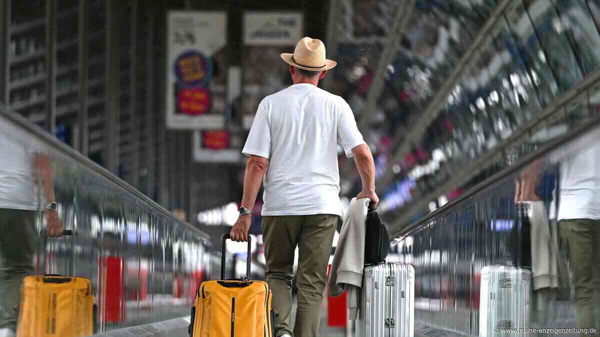 „Jede Sekunde zählt“: Flugbranche droht mit Schlössern – weil Passagiere im Notfall Gepäck retten statt Leben