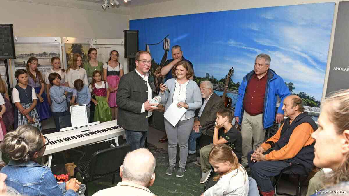 Großes Interesse an Flößerei-Ausstellung: Besucher müssen vor der Tür stehen