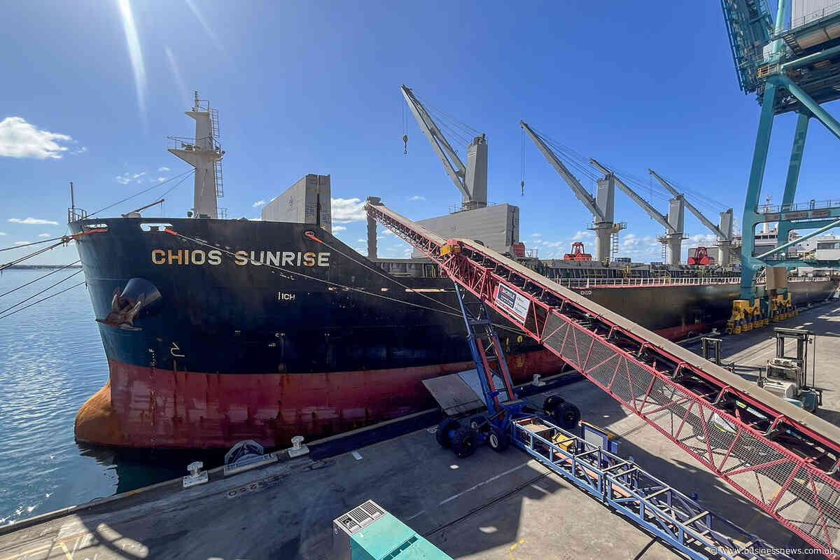 Esperance Quality Grains shifts to mobile ship loader for exports