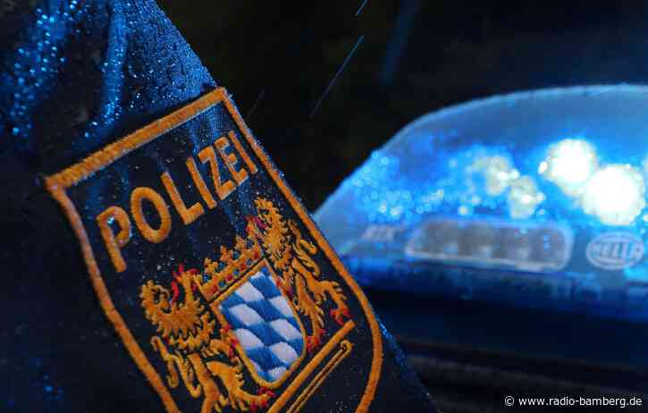 Vierjährige fliegt bei Unfall aus Fahrradanhänger