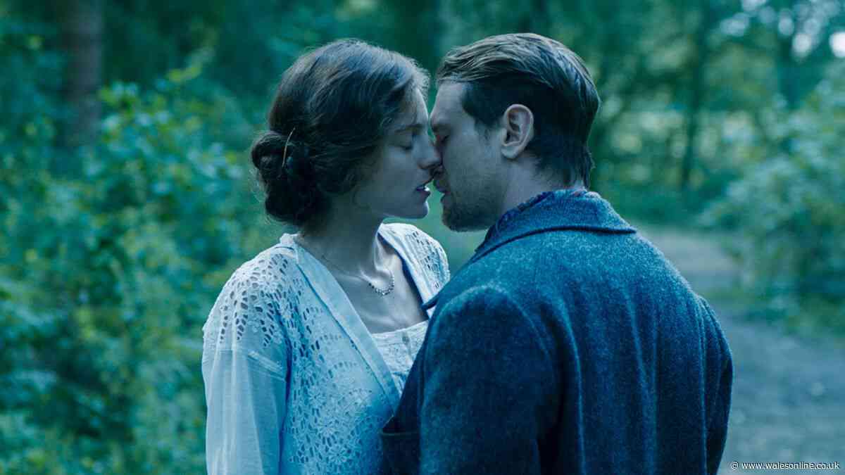 'Steamy' period drama perfect for Bridgerton fans streaming on Netflix now