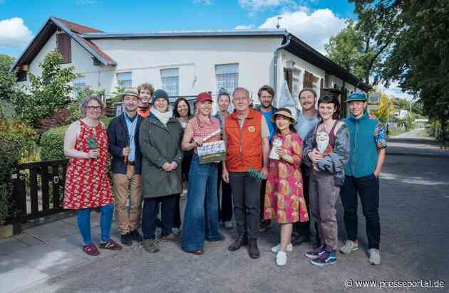 Nina Proll undercover im Kleingartenverein: Dreharbeiten in Leipzig für MDR/ORF-Komödie „Morgensonne“ (AT)