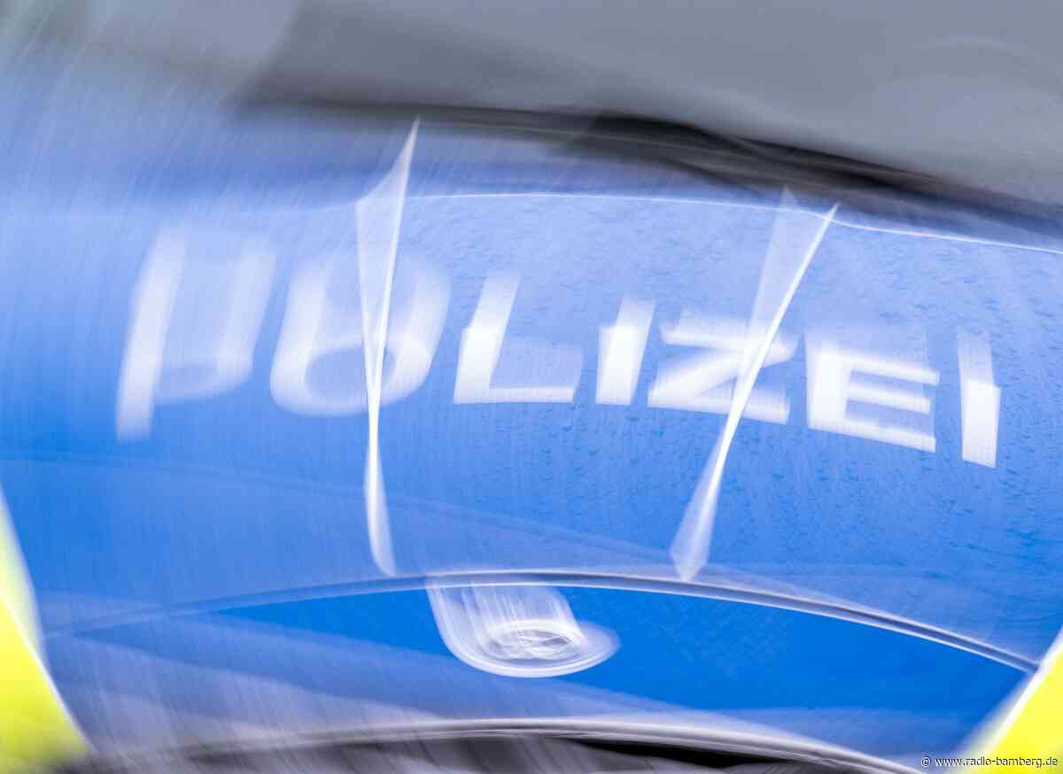 Angst vor Spinne: 18-Jähriger überschlägt sich mit Wagen