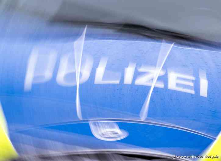 Angst vor Spinne: 18-Jähriger überschlägt sich mit Wagen