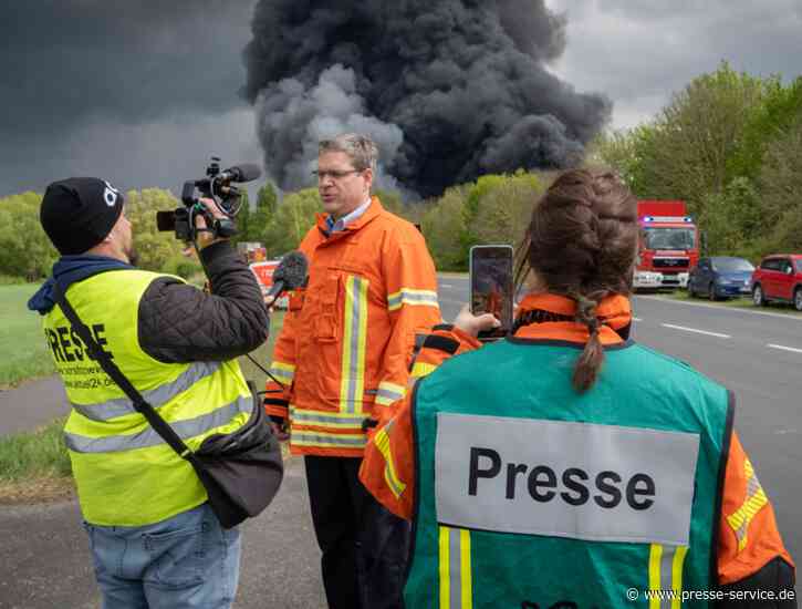 Vortrag: Feuerwehr-Pressearbeit bei einem Industriebrand