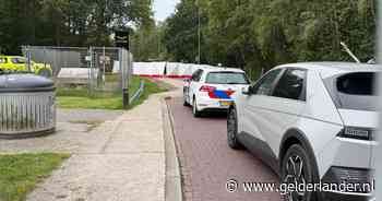 Overleden persoon aangetroffen op parkeerplaats langs N36, politie breidt onderzoek uit