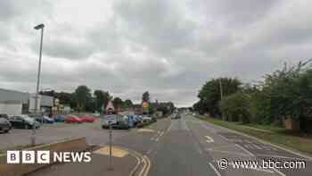 Man dies after one-car crash outside supermarket