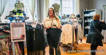 Nieuwe kledingbank in Velp: de vraag naar betaalbare kleding groeit en dat is niet alleen uit noodzaak