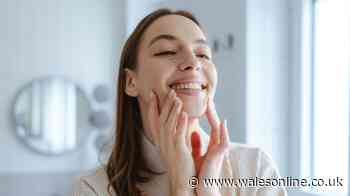 'Best' electric toothbrush has 'teeth feel like a professional clean' is £40 off