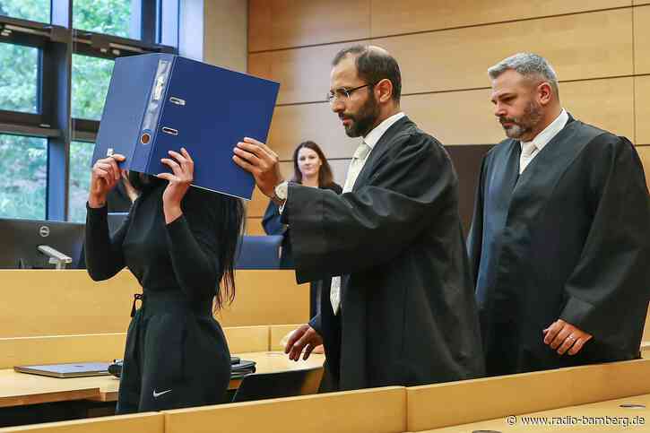 Prostituierte gesteht: Habe Priester mit Nacktfotos erpresst