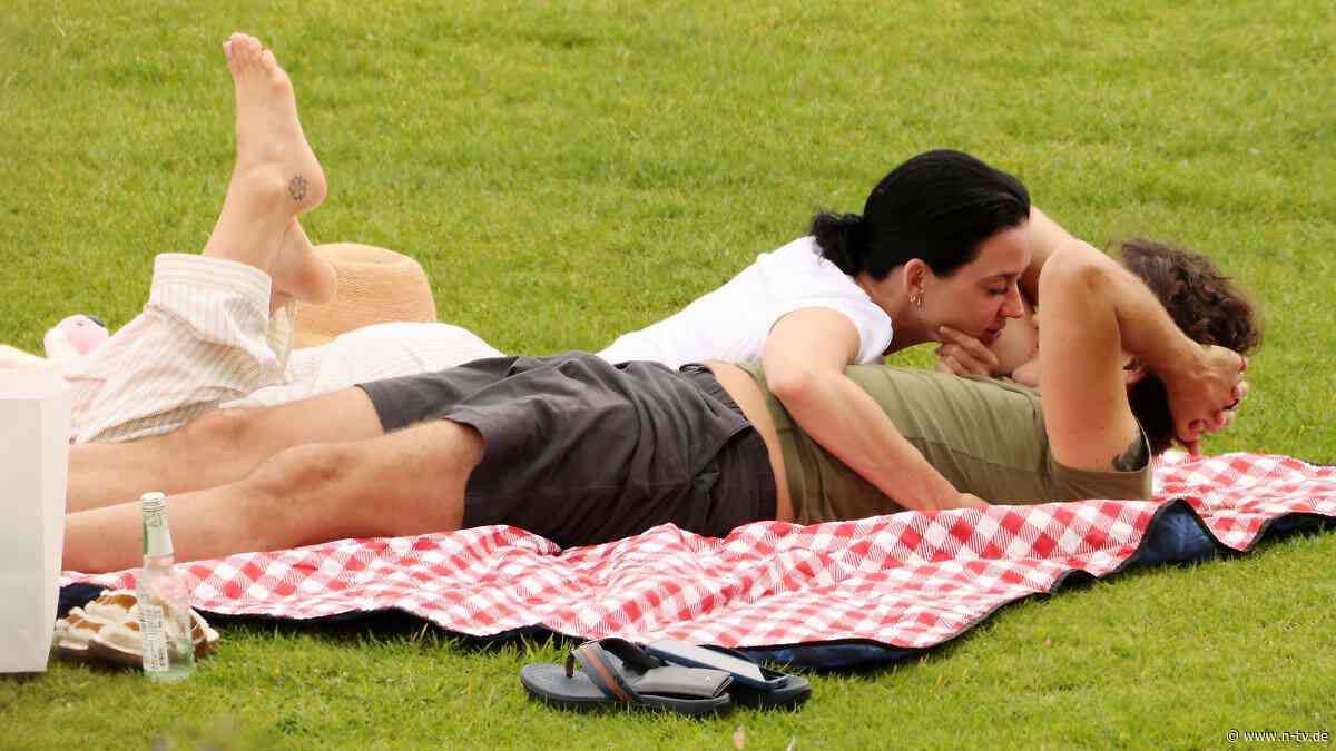 Picknick im Park: Katy Perry und Justin Trudeau lassen die Seele baumeln