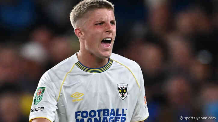 Harrogate sign midfielder Williams
