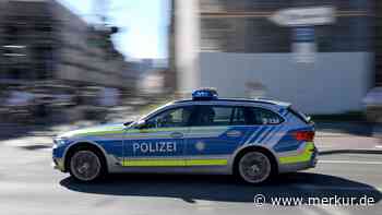 Autofahrer erschrickt vor Spinne: Wagen überschlägt sich mehrfach und landet in Feld